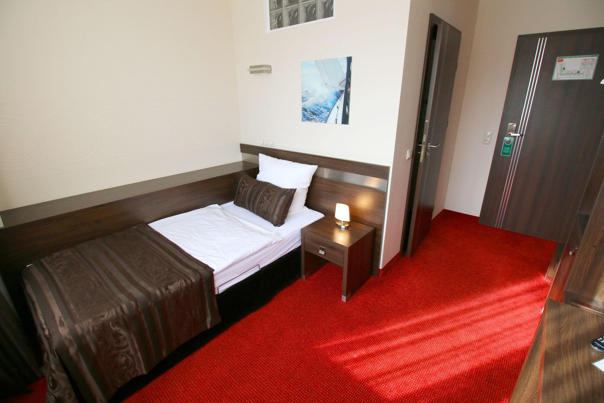 Hotel Home Hotel